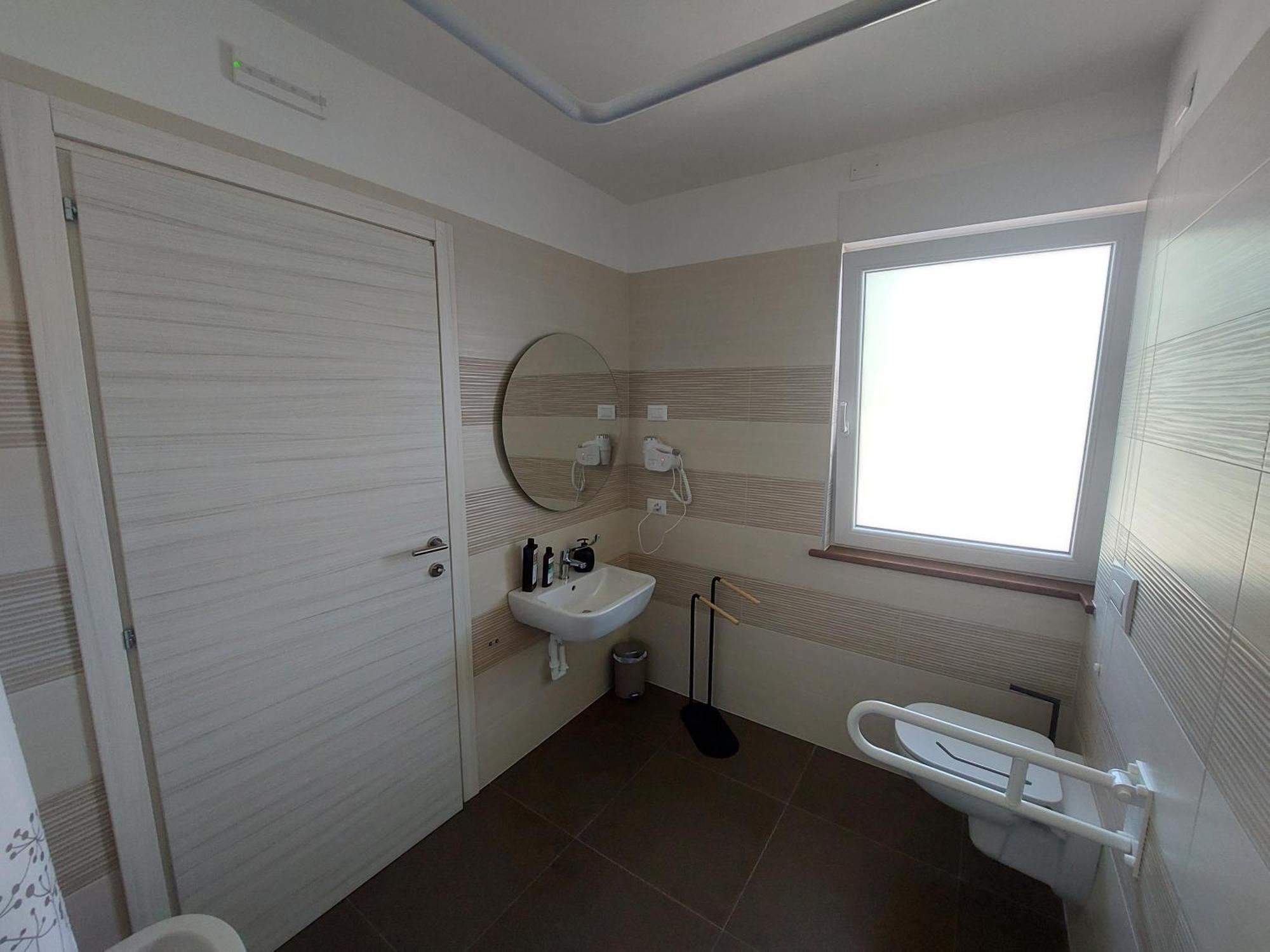 Locanda Rossa Hotel Romans di Varmo Quarto foto